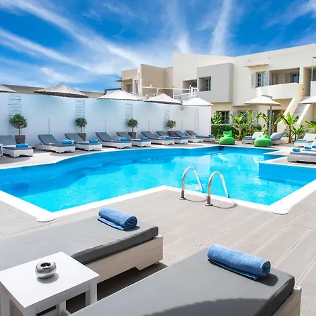 Garden Heated Pool 3*