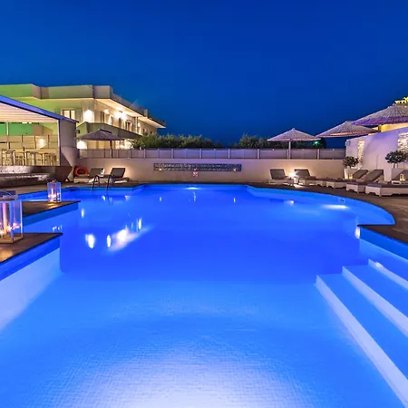 Lägenhetshotell Garden Heated Pool 3*